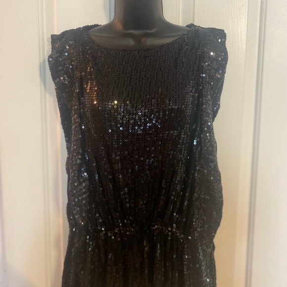 “FREE PEOPLE” Sequin Flutter Top - Picture 5 of 14